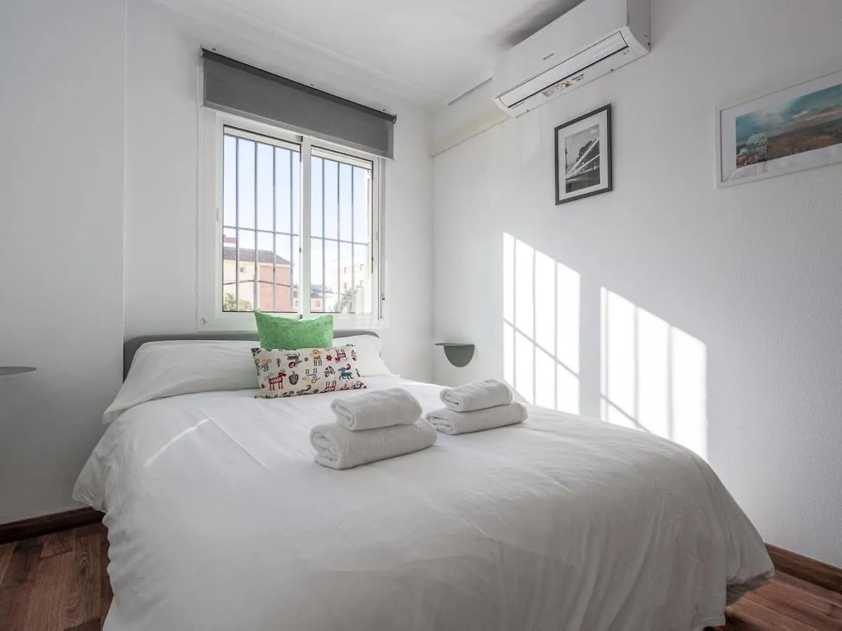 Elegante Apt Luminoso Y Tranquilo De 2 Hab Sevilla Wifi-Ful Parking Inc Apartment Seville